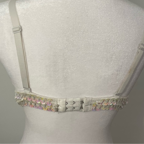 White sequence bea - Picture 3 of 3